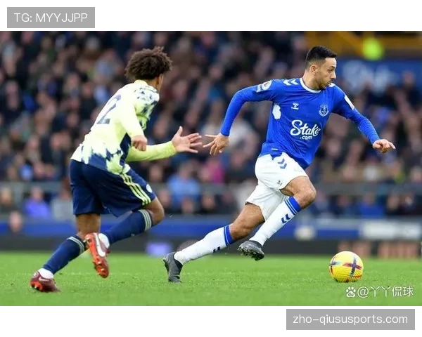 利兹联十人应战守住平局 法尔克球队保级形势相对乐观